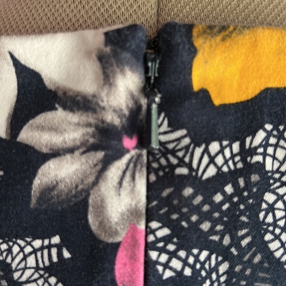 French Connection Dress - Picture 7 of 11